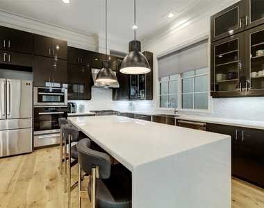 1147 Castellina Lane - Photo Thumbnail 12
