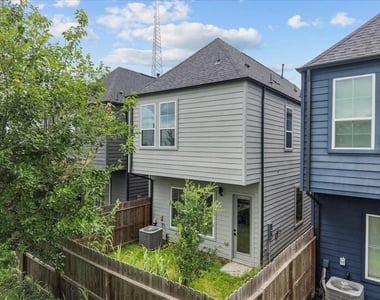 2906 Stevens Street - Photo Thumbnail 26