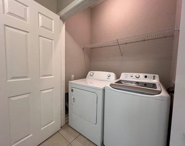 2484 San Tecla Street - Photo Thumbnail 10