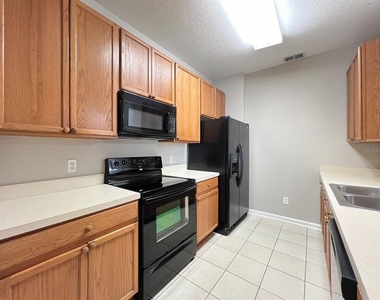 2484 San Tecla Street - Photo Thumbnail 2