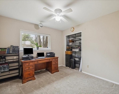 3902 Broken Elm Drive - Photo Thumbnail 20