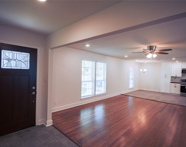 8006 Richmond Avenue - Photo Thumbnail 9