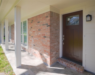 8006 Richmond Avenue - Photo Thumbnail 1