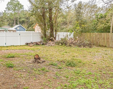 14918 Pinecrest Road - Photo Thumbnail 6