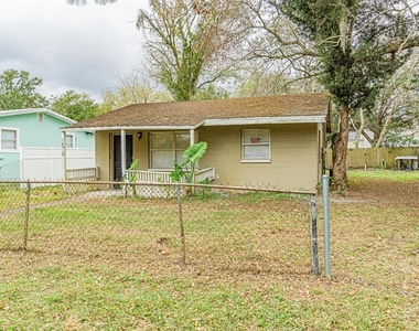 14918 Pinecrest Road - Photo Thumbnail 9