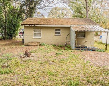 14918 Pinecrest Road - Photo Thumbnail 7