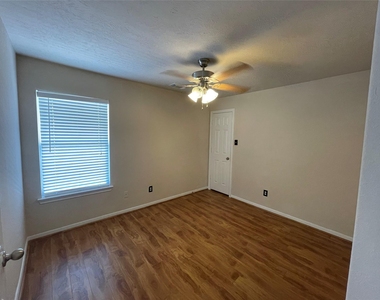 12606 Egret Hill Court - Photo Thumbnail 12
