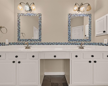 1738 Palmetto Park Drive - Photo Thumbnail 7