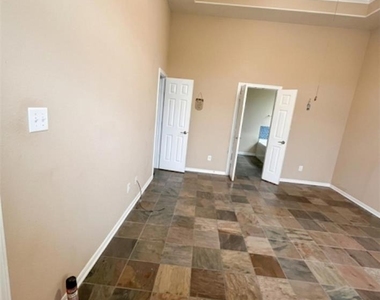 1738 Palmetto Park Drive - Photo Thumbnail 15