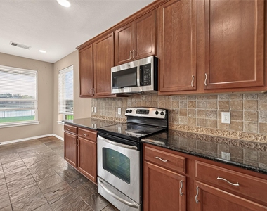 1738 Palmetto Park Drive - Photo Thumbnail 28