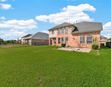 1738 Palmetto Park Drive - Photo Thumbnail 3