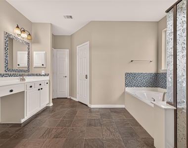 1738 Palmetto Park Drive - Photo Thumbnail 15