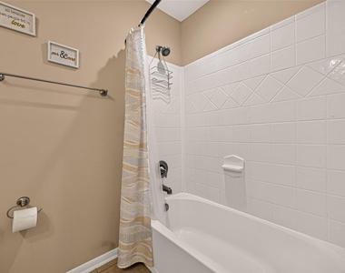 1738 Palmetto Park Drive - Photo Thumbnail 20