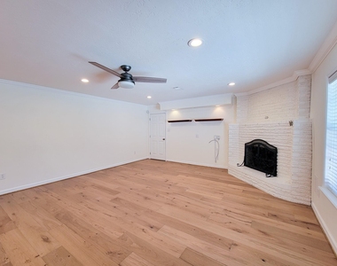 4915 Brian Haven Drive - Photo Thumbnail 24
