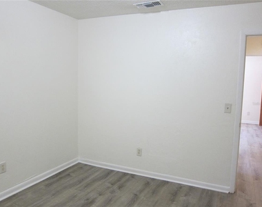 37 Ne 21st Terrace - Photo Thumbnail 19