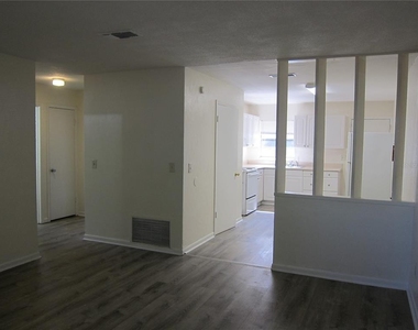 37 Ne 21st Terrace - Photo Thumbnail 7