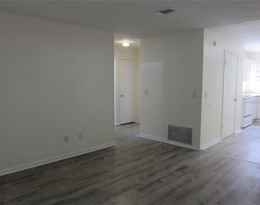 37 Ne 21st Terrace - Photo Thumbnail 11