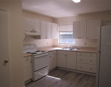 37 Ne 21st Terrace - Photo Thumbnail 8