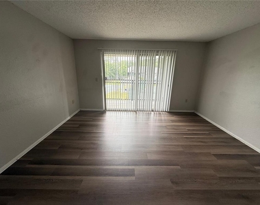 3705 Sw 27th Street - Photo Thumbnail 2