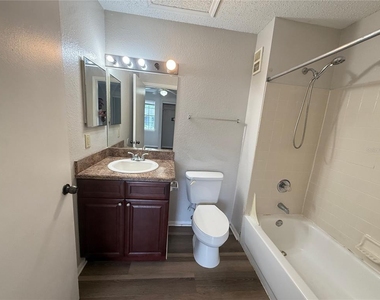 3705 Sw 27th Street - Photo Thumbnail 20