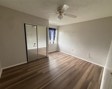 3705 Sw 27th Street - Photo Thumbnail 10