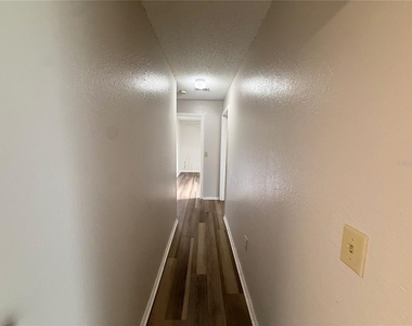 3705 Sw 27th Street - Photo Thumbnail 8