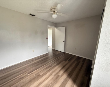 3705 Sw 27th Street - Photo Thumbnail 11