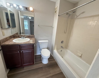 3705 Sw 27th Street - Photo Thumbnail 21
