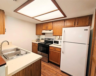 830 Sw 56th Terrace - Photo Thumbnail 7