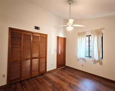 830 Sw 56th Terrace - Photo Thumbnail 20