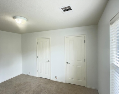 13600 Breton Ridge Street - Photo Thumbnail 23
