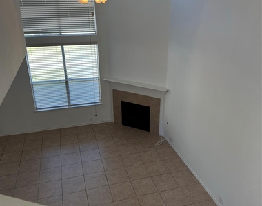 13600 Breton Ridge Street - Photo Thumbnail 21