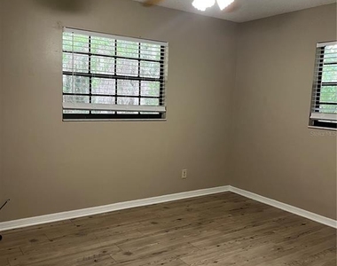 1506 E 1st Avenue - Photo Thumbnail 8
