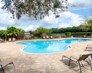 622 Old Pine Ct - Photo Thumbnail 2
