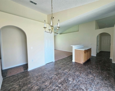 10 Prince Kaarel Lane - Photo Thumbnail 16