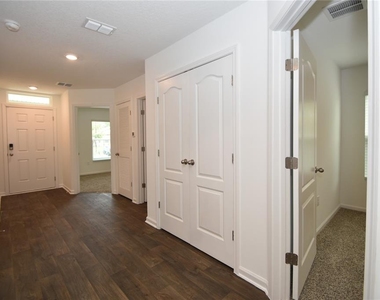 6 Prosperity Lane - Photo Thumbnail 4