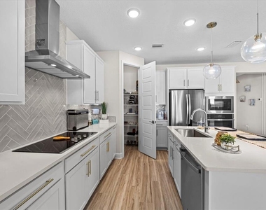 50 Moana Court S - Photo Thumbnail 5