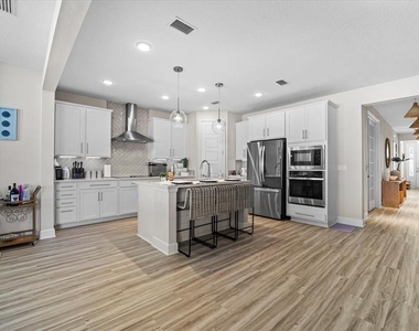 50 Moana Court S - Photo Thumbnail 3