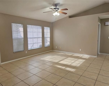 3740 Sw Santa Barbara Place - Photo Thumbnail 8