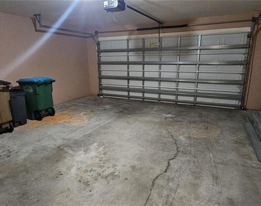 3740 Sw Santa Barbara Place - Photo Thumbnail 21