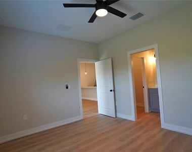12032 Tetzel Avenue - Photo Thumbnail 17