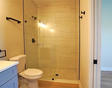 12032 Tetzel Avenue - Photo Thumbnail 16