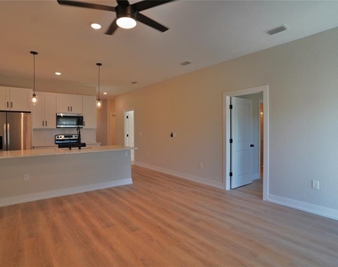 12032 Tetzel Avenue - Photo Thumbnail 6