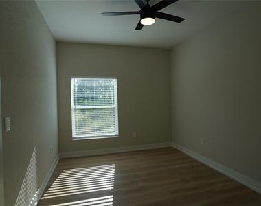 12032 Tetzel Avenue - Photo Thumbnail 11