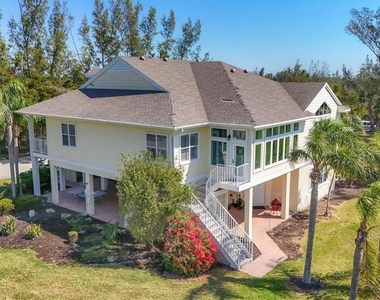 92 Tidy Island Boulevard - Photo Thumbnail 43