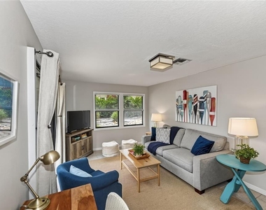 2475 Alameda Avenue - Photo Thumbnail 8