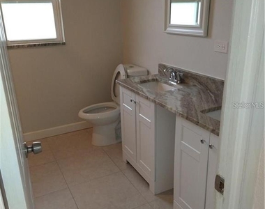2155 Temple Street - Photo Thumbnail 3