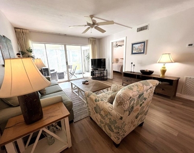 5205 Wedgewood Ln - Photo Thumbnail 5