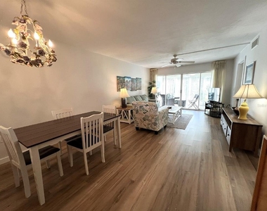 5205 Wedgewood Ln - Photo Thumbnail 3