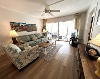 5205 Wedgewood Ln - Photo Thumbnail 4